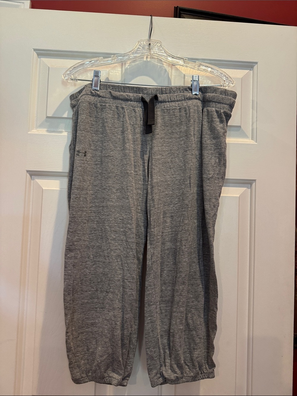 Under Armour Heather Gray Cropped Sweatpants